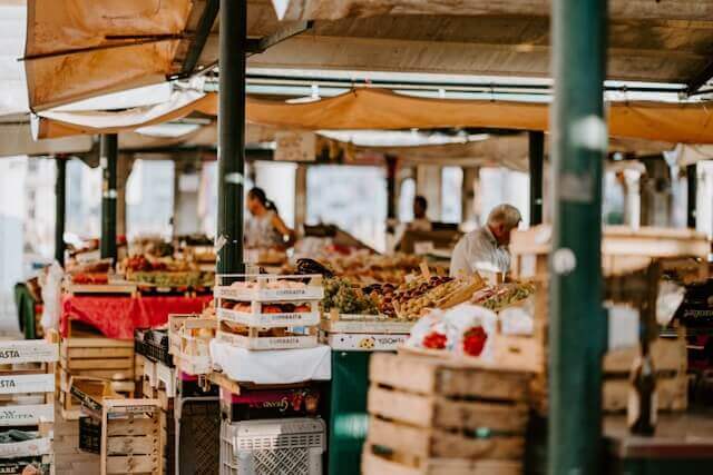 Cosa vendere al mercatino delle pulci: 10 idee vincenti